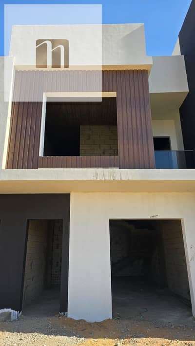 Townhouse for Sale in Sun Capital | 210 SQM + 55 SQM Garden + 66 SQM Roof | Immediate Delivery
