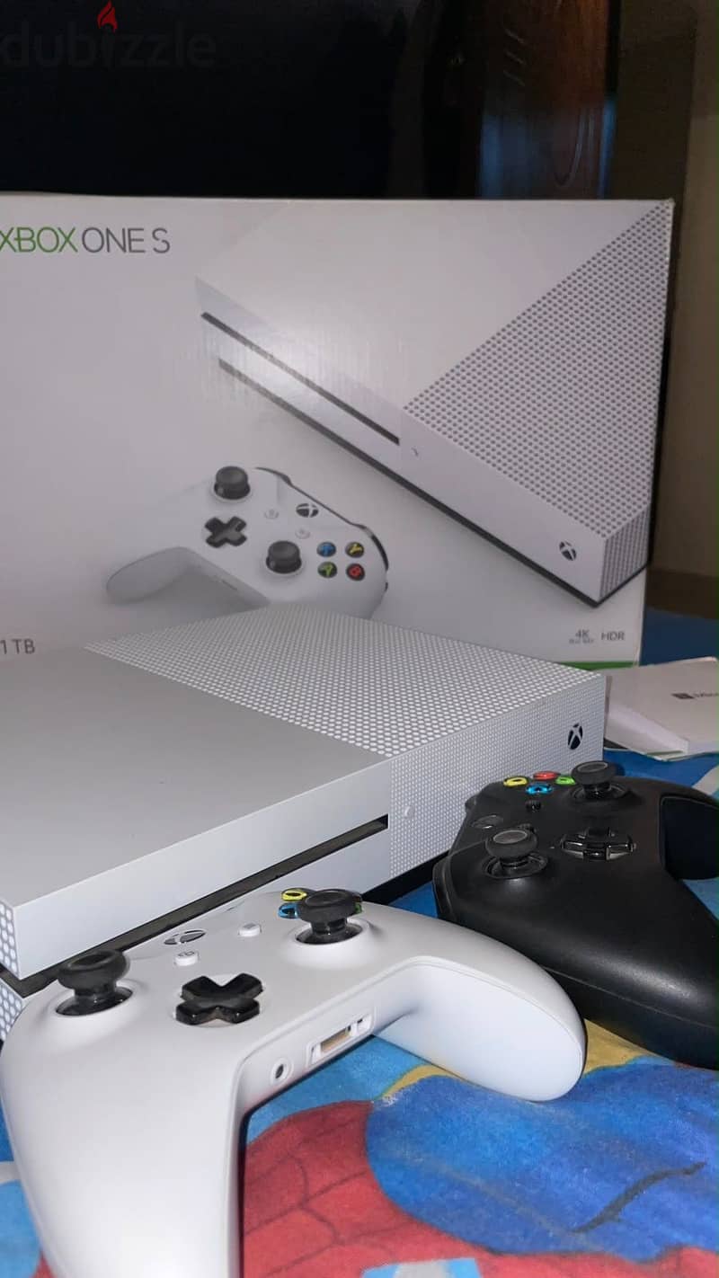 XBOX ONE S 2