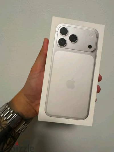 آبل - آيفون 17 برو