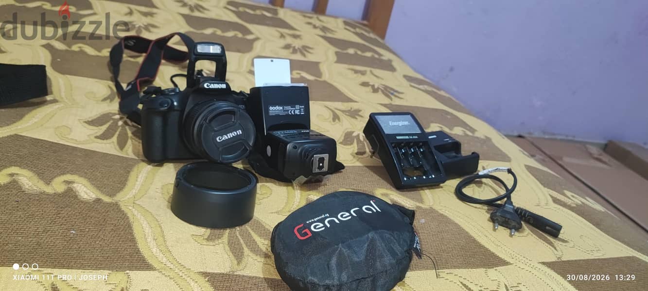 Canon  2000D 2