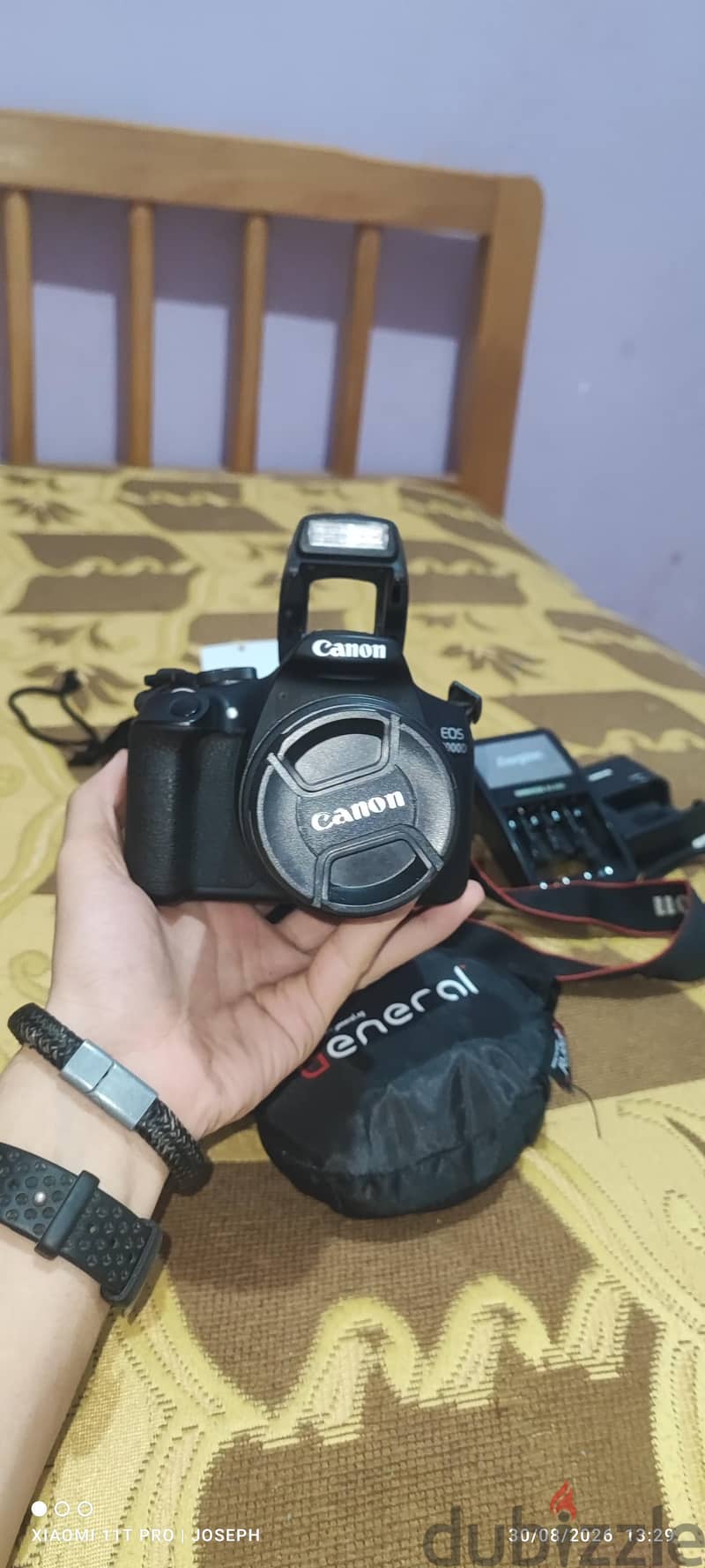 Canon  2000D 3