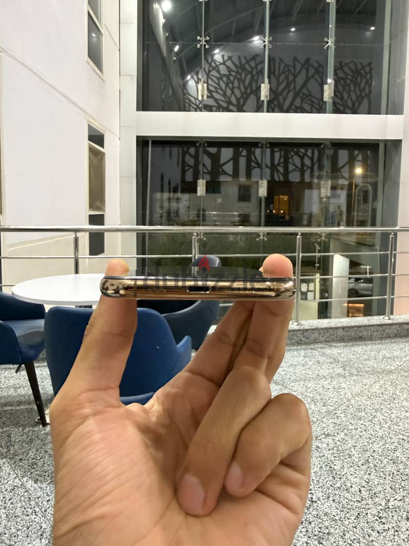 Apple - iPhone XS 2