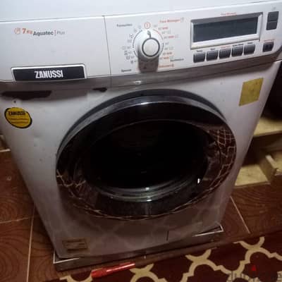 ايديال زانوسي 7كيلو فوق اتوماتيك بحاله جيده جدا بسبع آلاف
