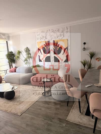 شقه للايجار المفروش فى مدينتى مساحه 175 م فى B8 بالجراج