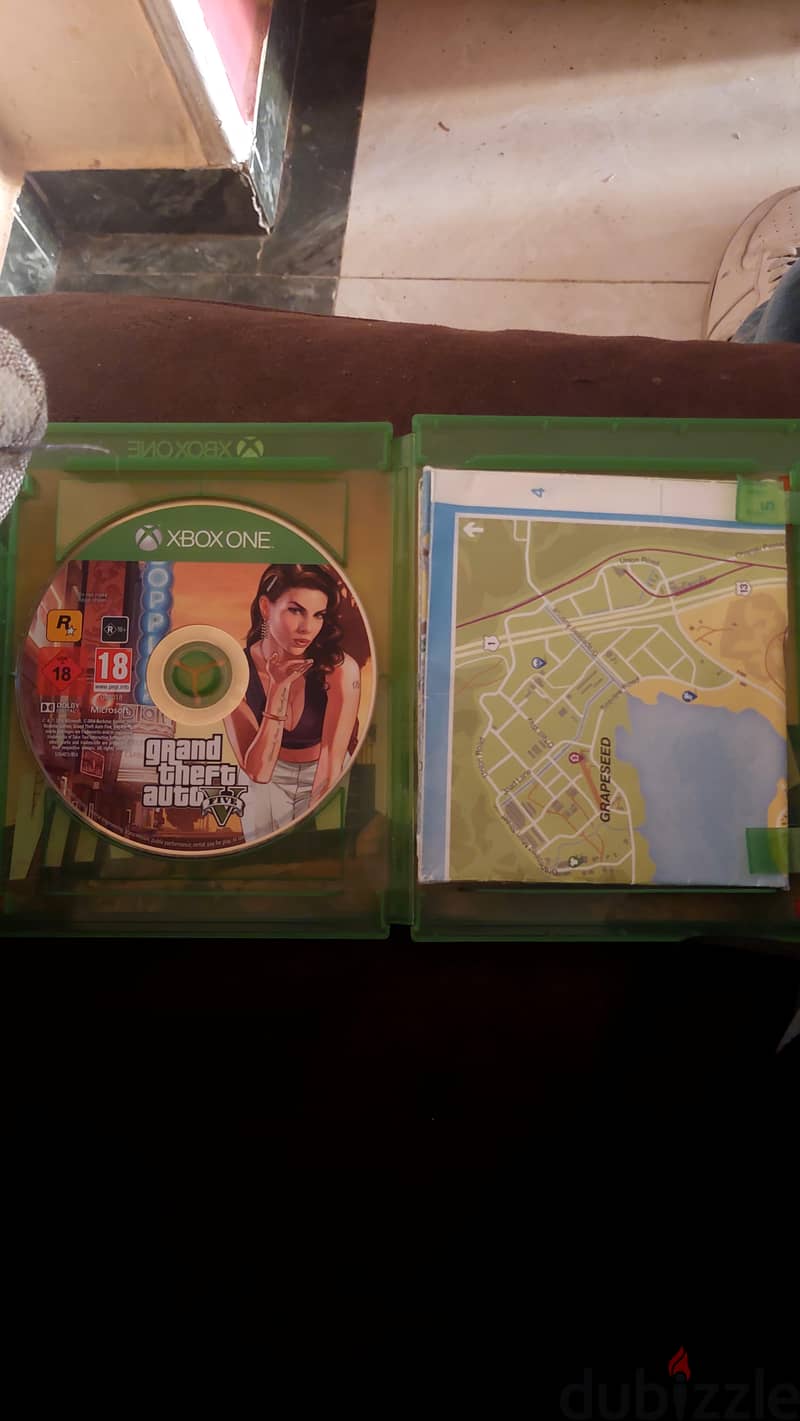 XBOX ONE 500GB GTA V 4