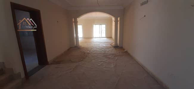 "Villa for rent model H with air conditioning, super lux finishes, garden view, first occupancy"