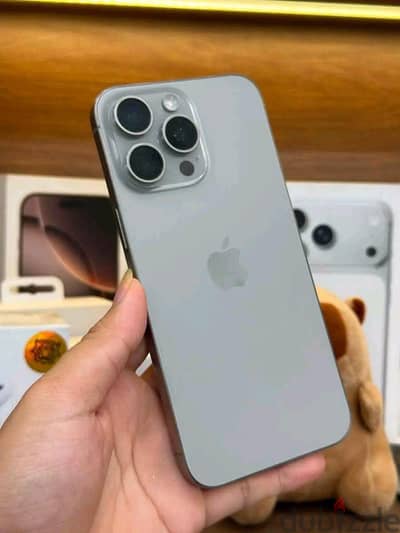 آبل - آيفون 15