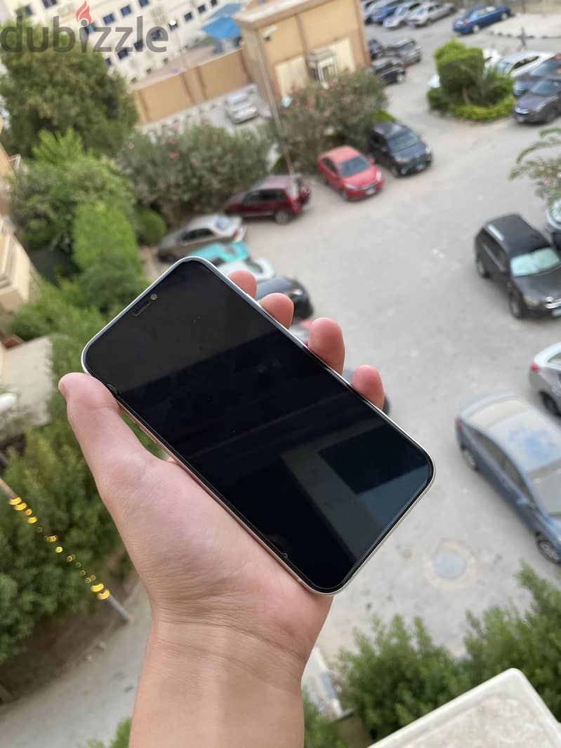 Apple - iPhone 11 1