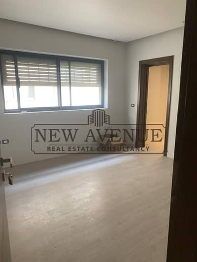 Apartment for sale in lake view residence compound - new Cairo -   Direct long view of the lake from furthest point in unit