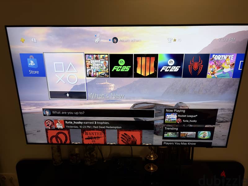 PlayStation 4 slim used like new 4