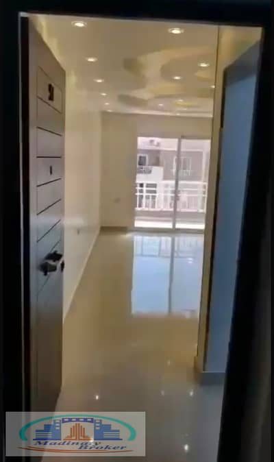 شقة ايجار قانون جديد في مدينتي غرفتين فاضية B11