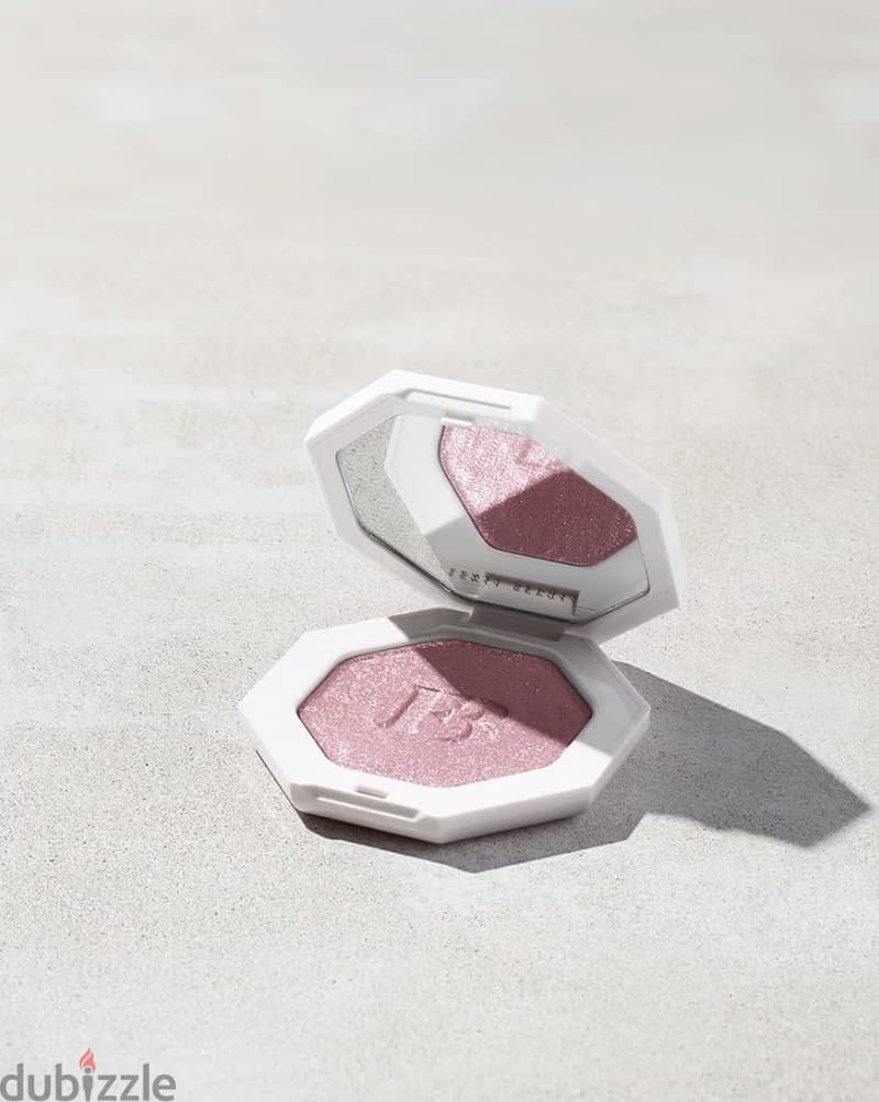 Fenty beauty highlighter 1