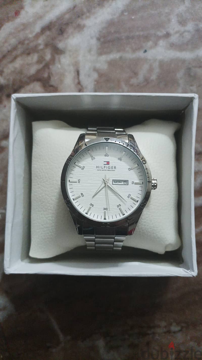 ساعه TOMMY HILFIGER 2