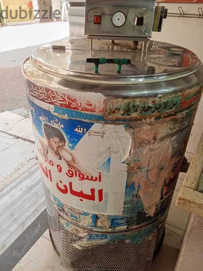 ثلاجة لبن للبيع