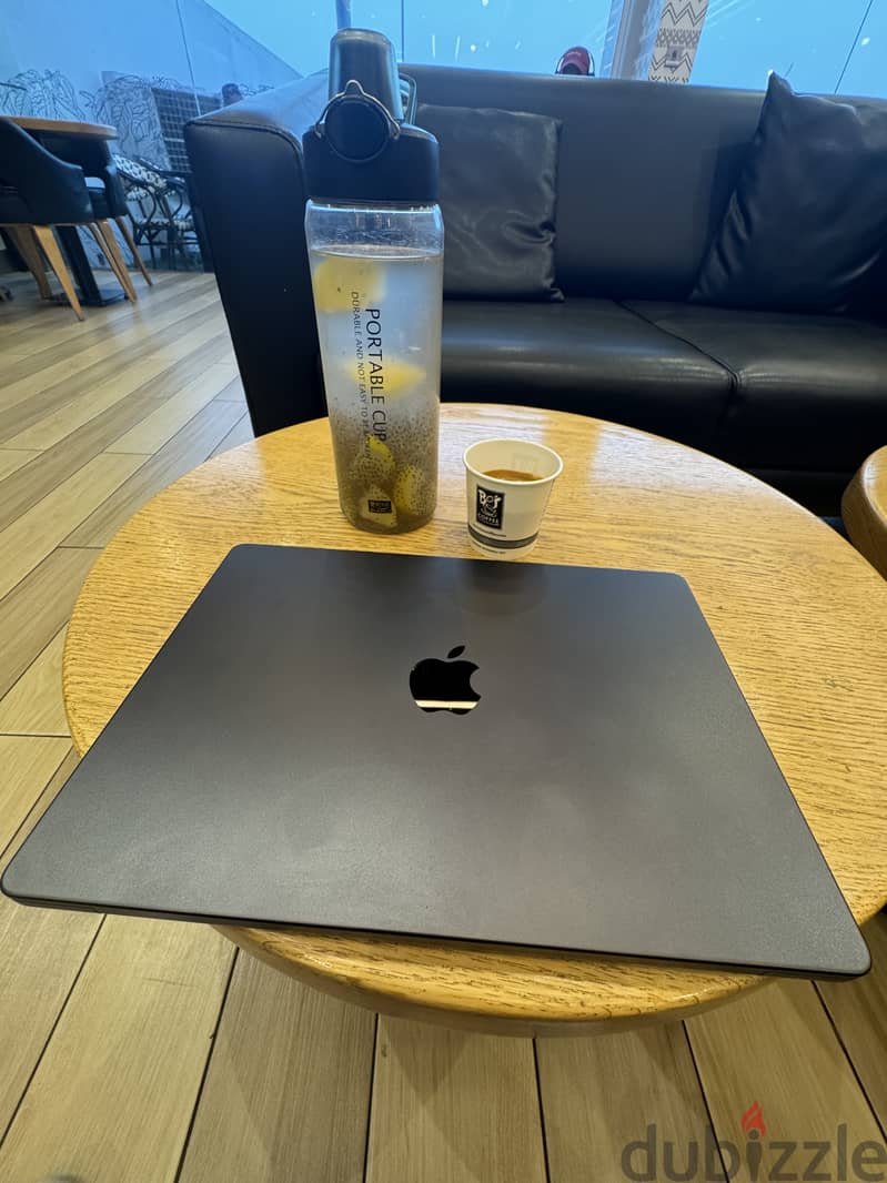 14" MacBook Pro (M4/16GB/1TB) 2