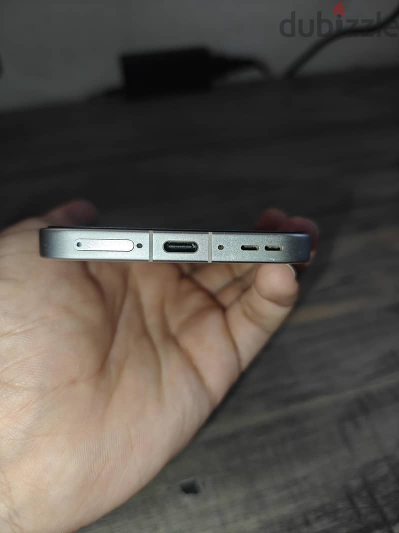 OPPO Find X8 6
