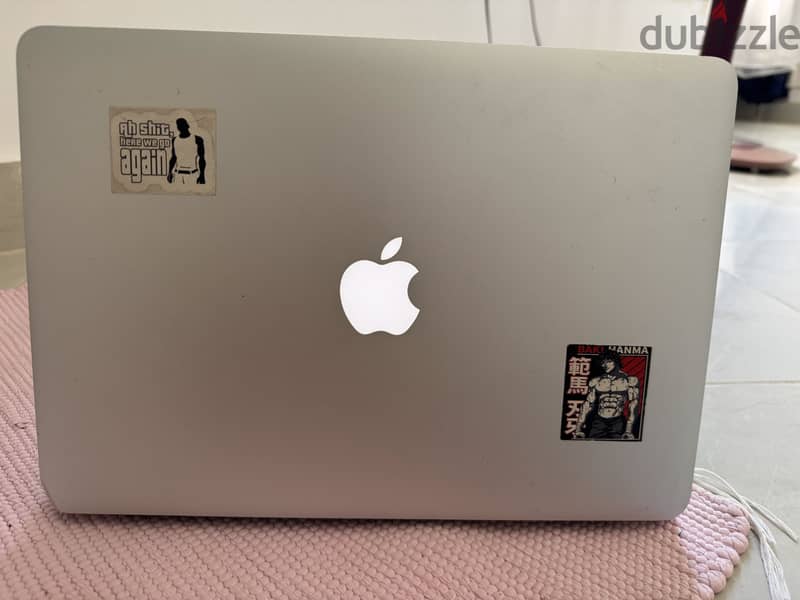 Macbook air 13.5 inches 1