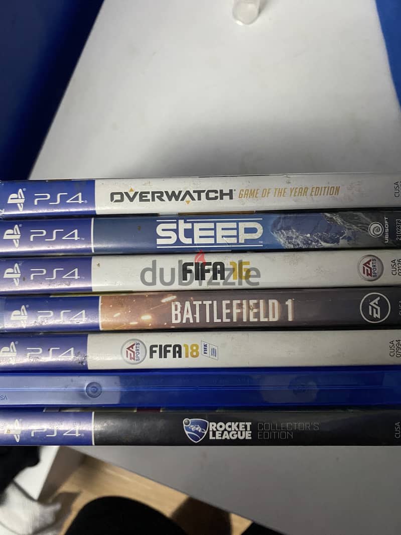 Ps4 Fat 1 TB with 2 controllers 3