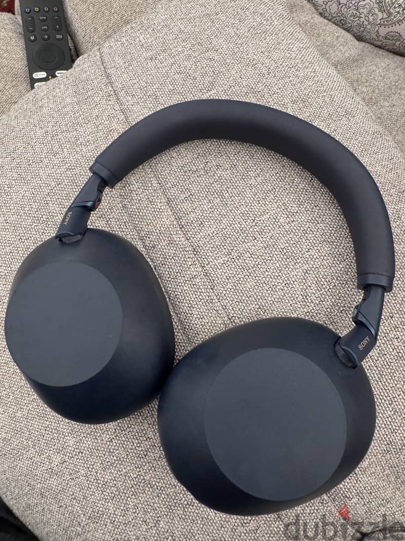 1000XM6 Sony Headphone as new 1
