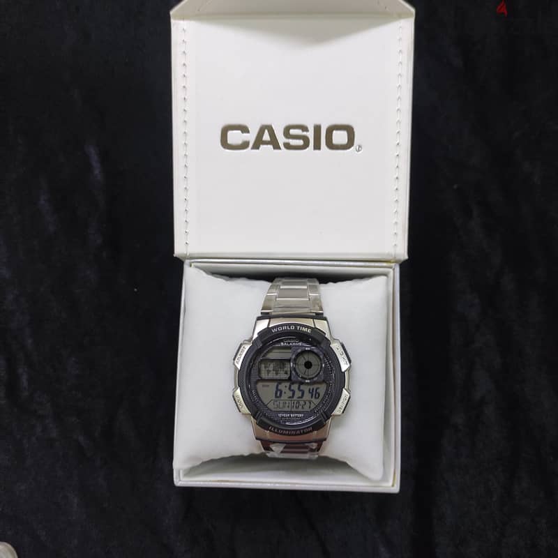 CASIO W100 metal 1