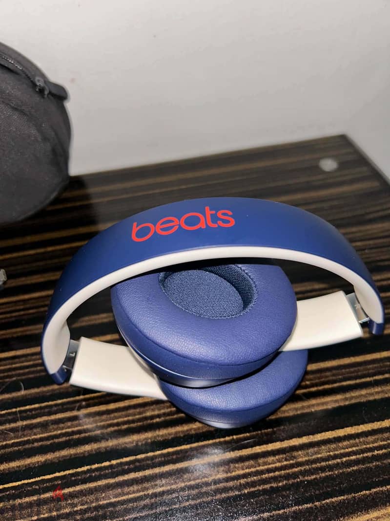 Headphones Beats Solo3 2