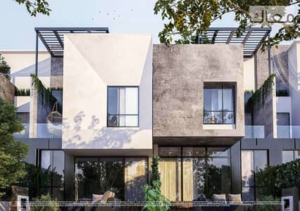 166 SQM Townhouse | Delivery in 1 Year | Directly on AUC Axis