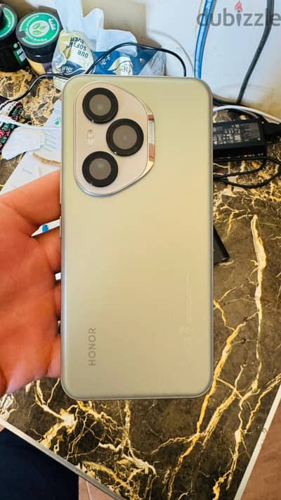 Honor 400 Pro بيع او بدل باعلي