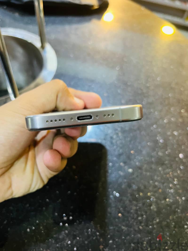 آبل - آيفون 15 برو 2