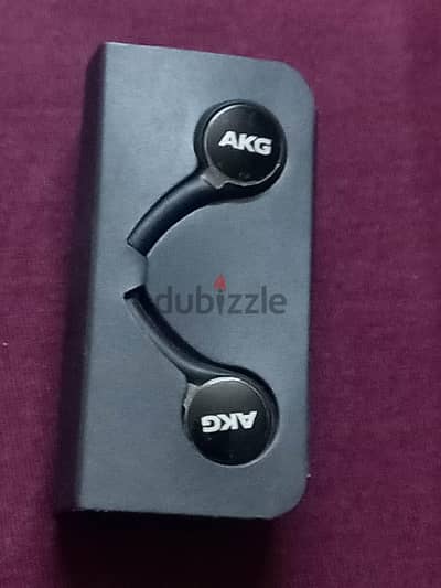 هاند فري سامسونج akg الاصليه جديده مشتغلتش واتاكد بنفسك وجربها وانت
