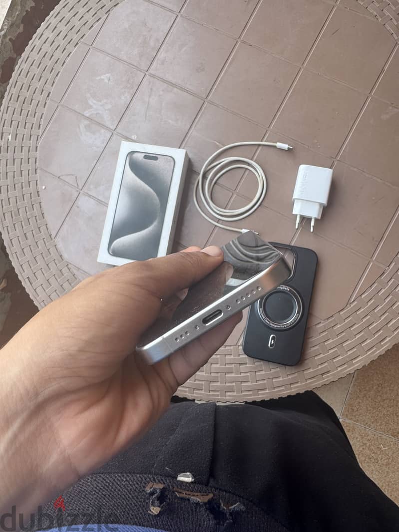 Apple - iPhone 15 Pro 6