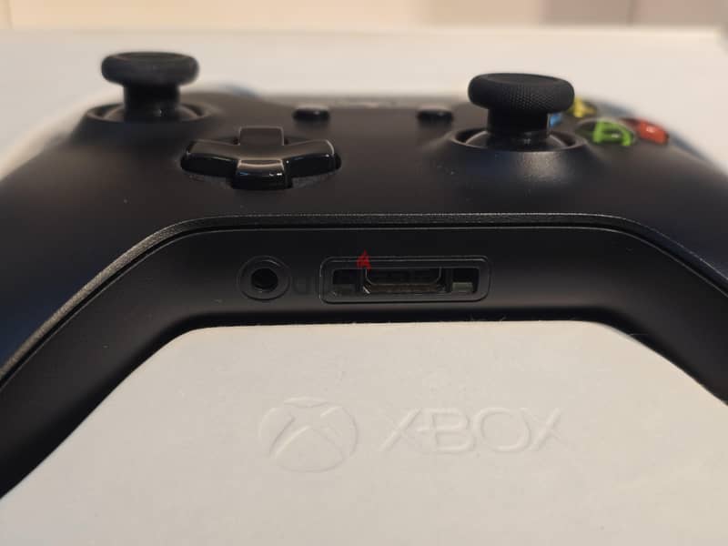 Xbox PC Wireless controller with dongle 2