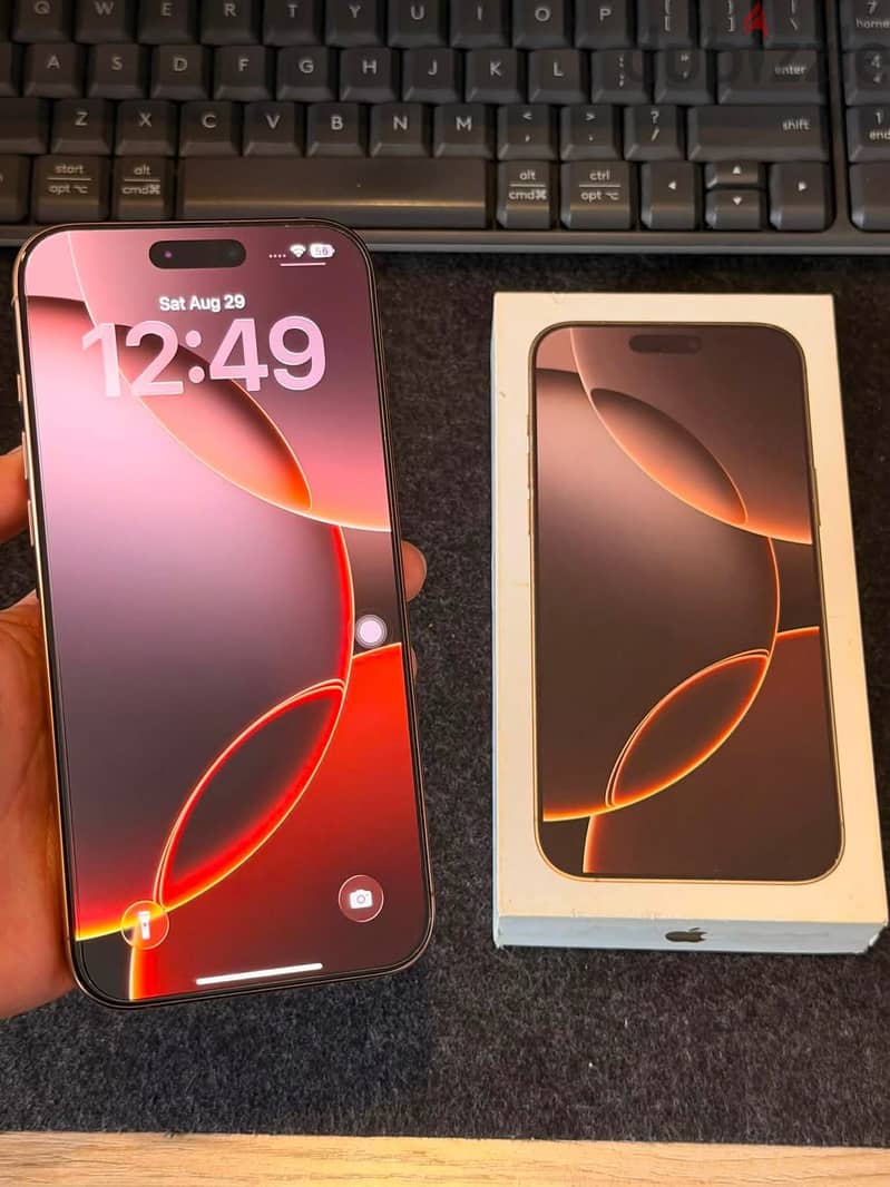 Apple - iPhone 16 Pro Max 1