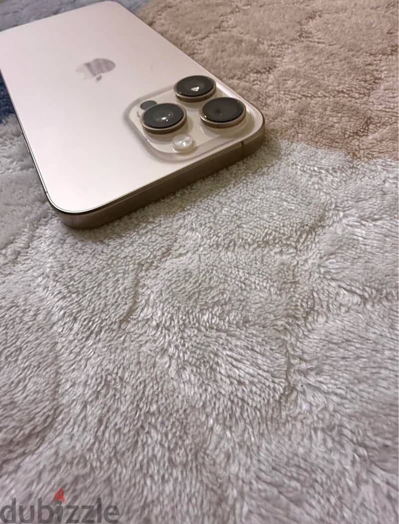 Apple - iPhone 16 Pro Max 3