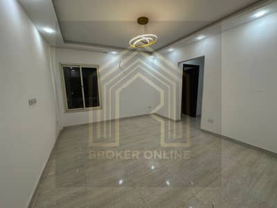 For rent, an apartment with air conditioning and a chandelier in October Gardens [ بداية 1 Compound ] with an area of 80 meters