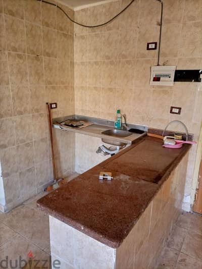 معروض للبيع