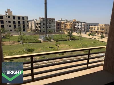 شقه  للبيع فيو جاردن 200 متر في ڤيلات القرنفل 6 التجمع الخامس