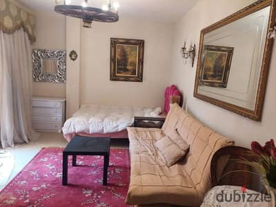 Furnished studio for rent east of the academy