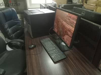 كمبيوترات للبيع مستعمله و بحاله ممتازه و سعر الثلاثه معـا 21000
