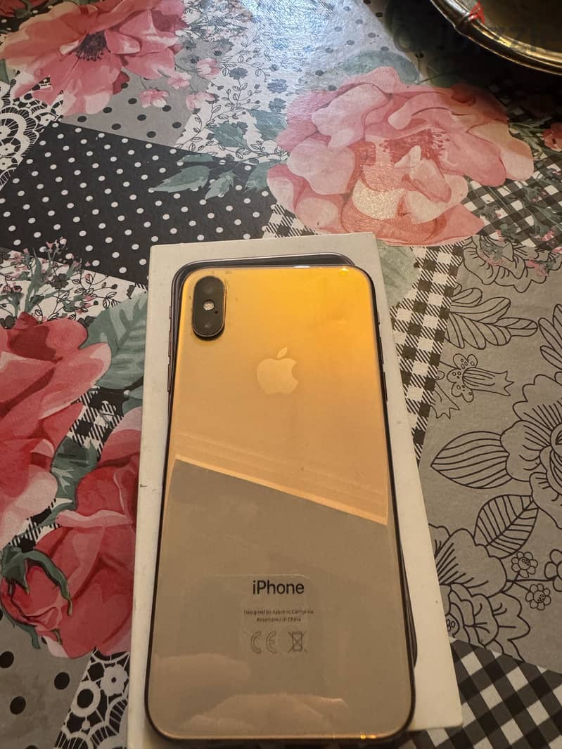 Apple - iPhone XS 4