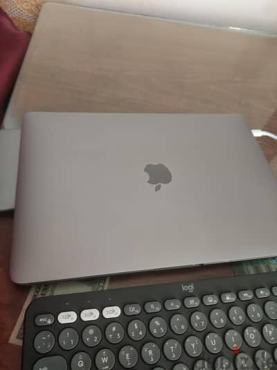 MacBook Pro 13-inch 2019 Touch Bar