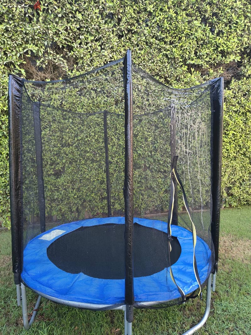 trampoline for fitting 2,3 kids 1