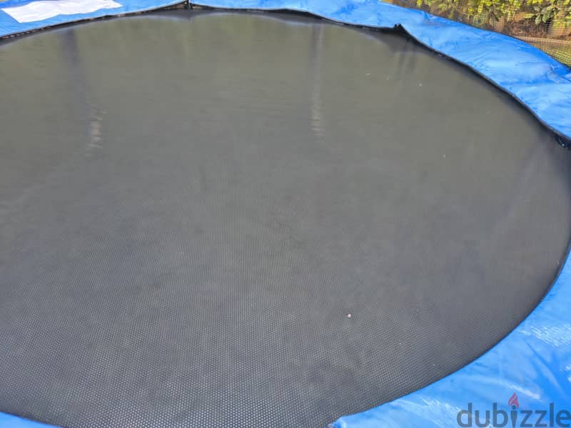 trampoline for fitting 2,3 kids 3
