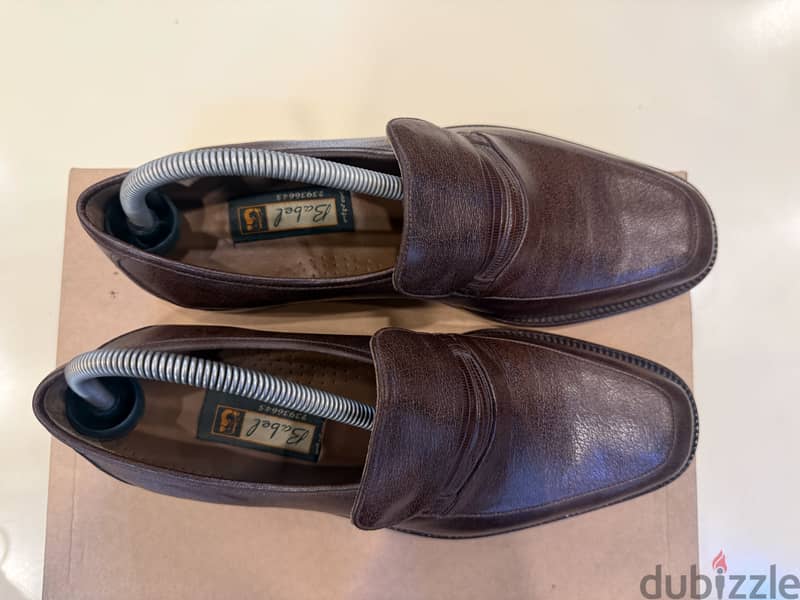 Genuine leather shoes size 43 1