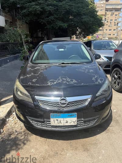 اوبل استرا 2010
