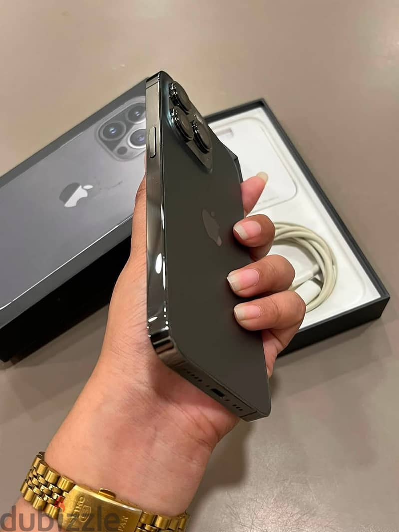 Iphone 13 pro Graphite with box and all accessories 3