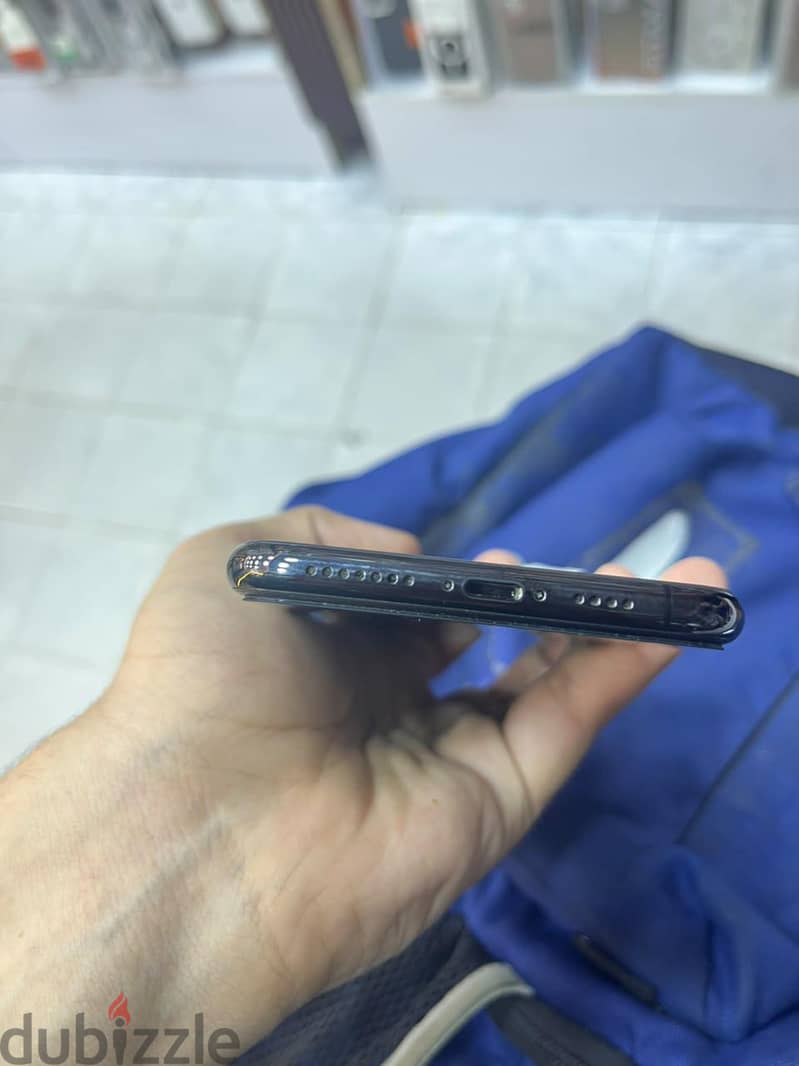 Apple - iPhone 11 Pro Max 6