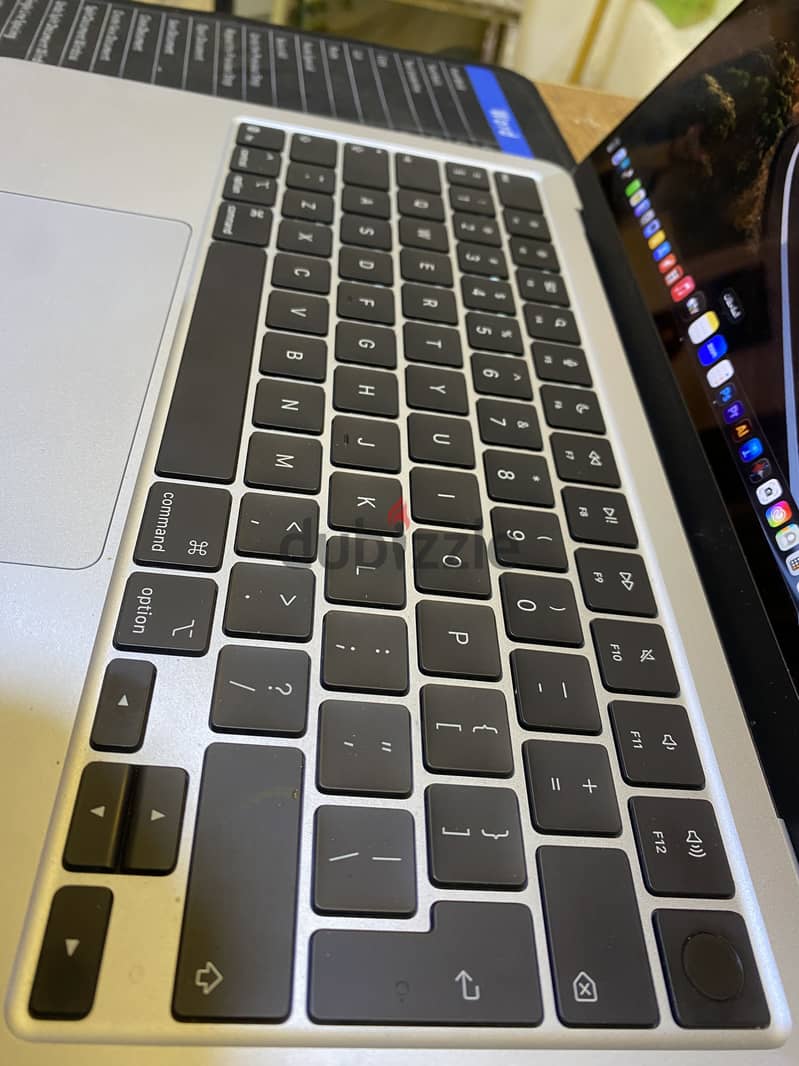 Mac Book air M4 11