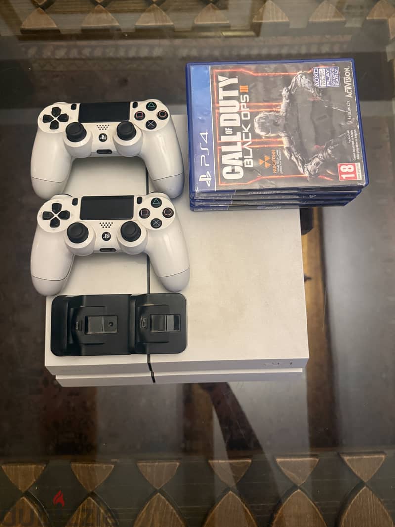 PlayStation 4 3