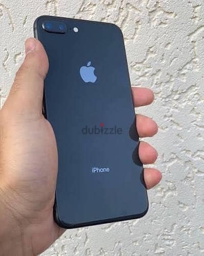 ايفون 8 plus للبيع او للتبديل ب ايفون 11 ودفع فرق