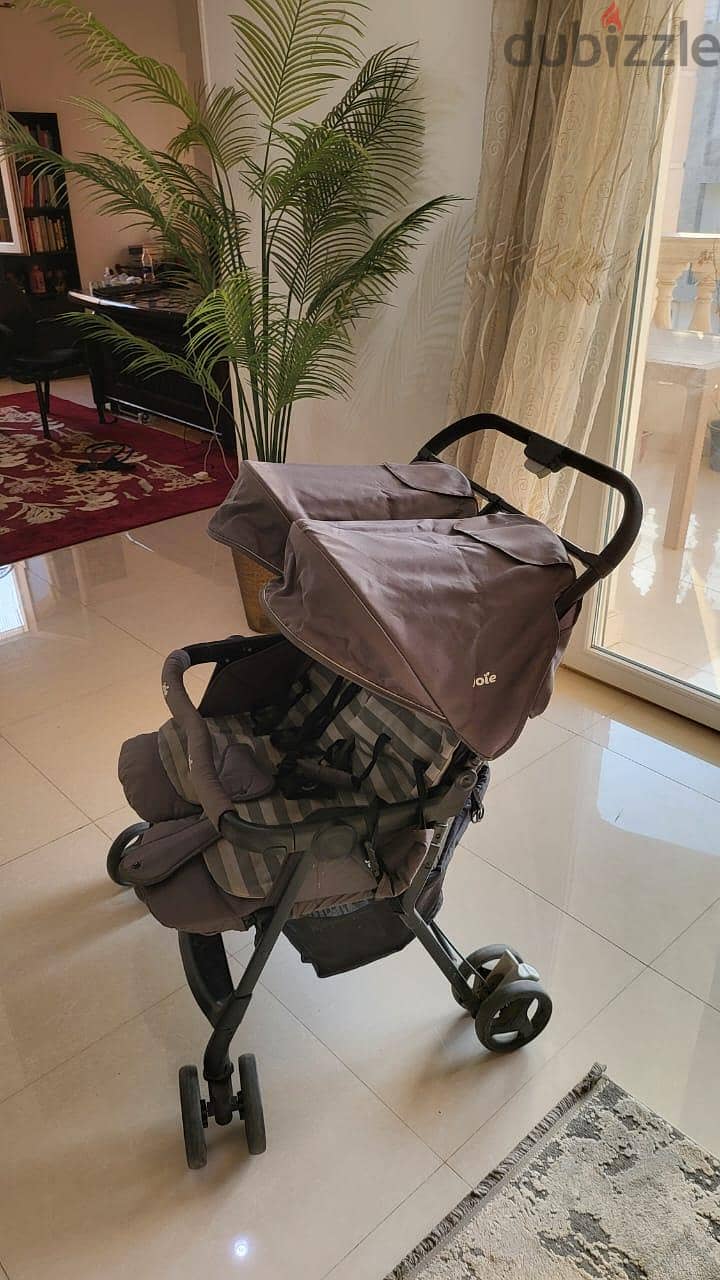 Joie twin double stroller perfect condition 2